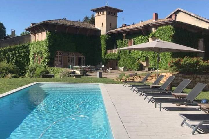 Maison de vacances pour 10 personnes, avec jardin à Saint-Didier-au-Mont-d'Or