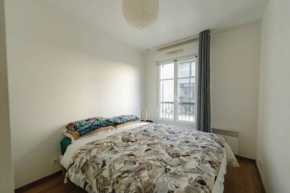 Entire apartment, Disney Charming House Hyper Centre Station Direct in Bussy-Saint-Georges, Seine-et-Marne
