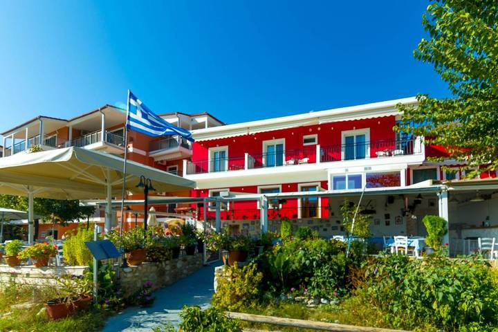 Holiday apartment for 2 people, with Balcony and Terrace as well as Garden and View in Parga