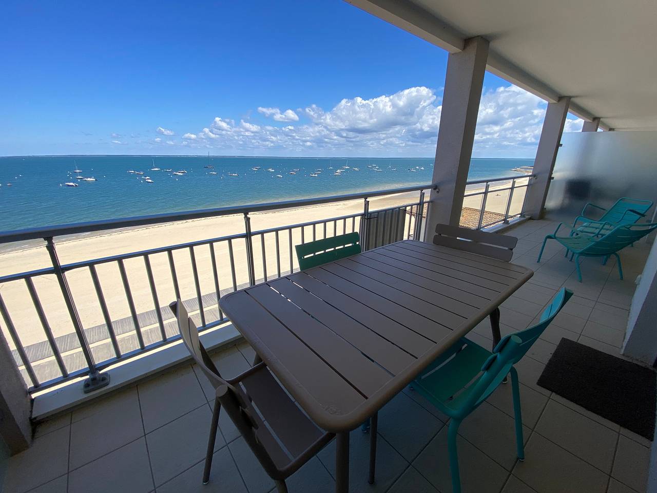 Geheel appartement, Appartement met zeezicht op 1,5 km van het strand in Arcachon, Arcachon en omgeving