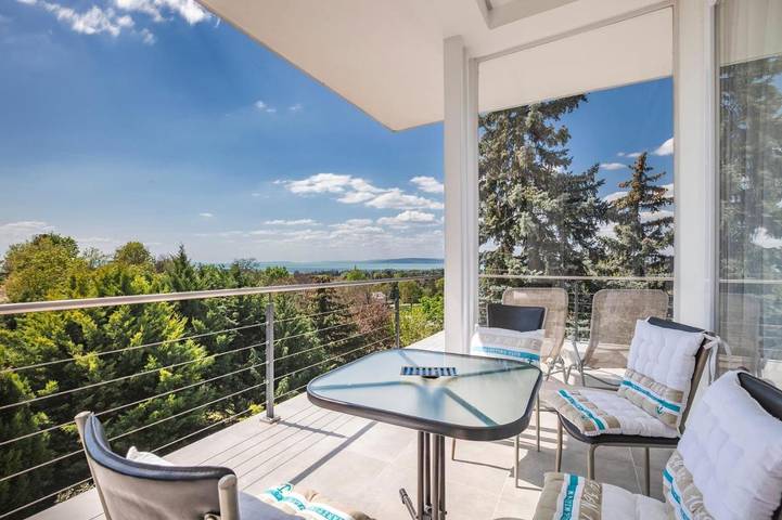 Villa für 2 Personen, mit Garten und Whirlpool am Balaton