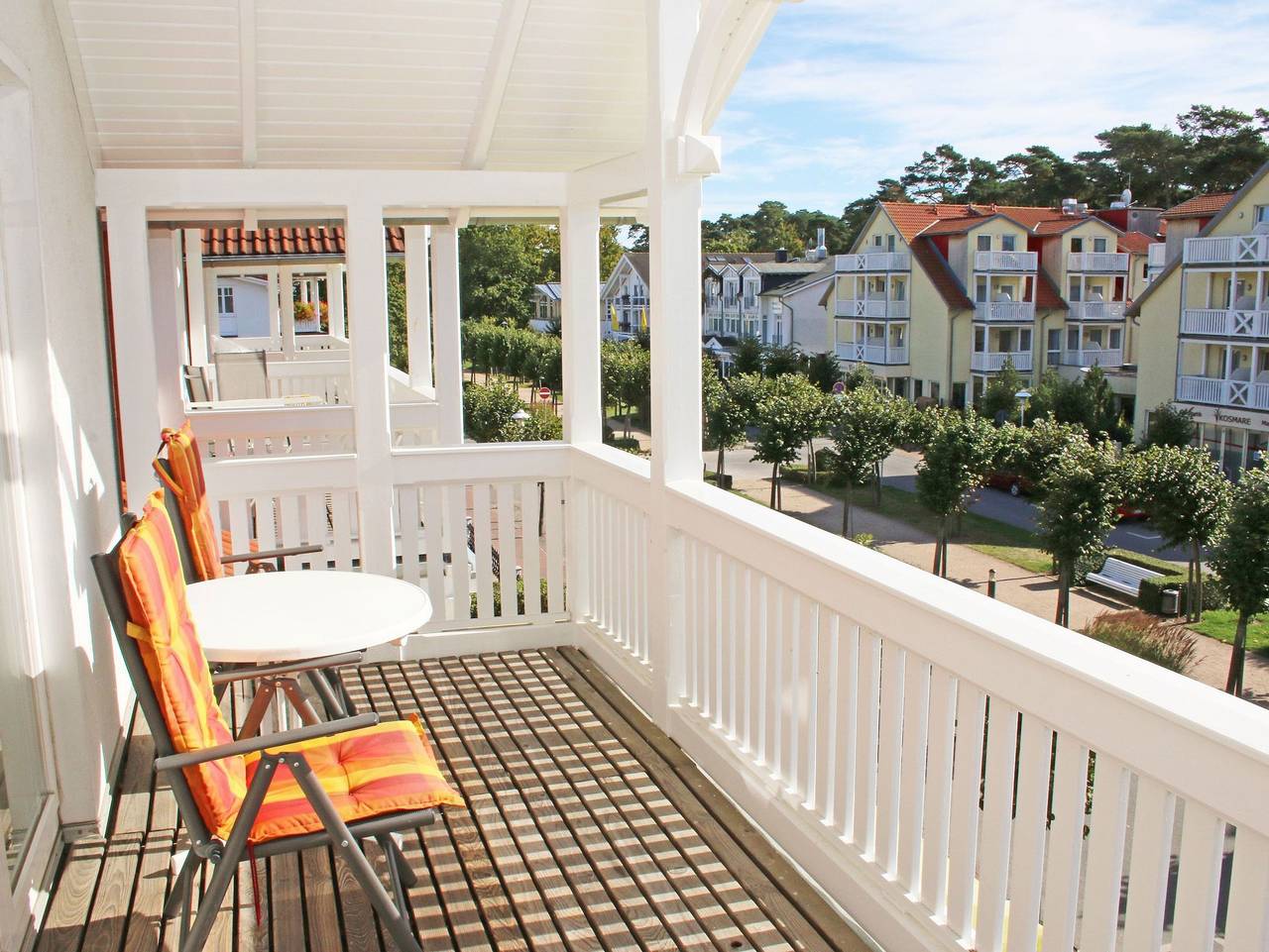 Ganze Ferienwohnung, Mr: Haus Nicolai Whg. 05 mit 2 Balkonen (Süd/West) - Haus Nicolai Whg. 05 mit 2 Balkonen (Süd/West) in Baabe, Rügen
