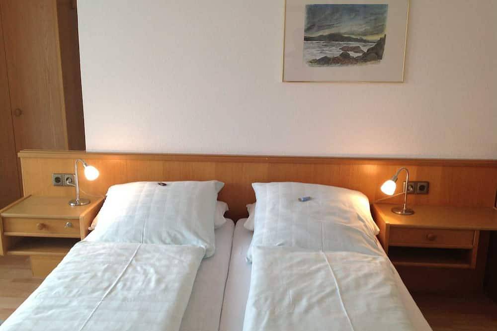 Ganze Wohnung, Apartment 3 (mit Wintergarten) - Ferienwohnungen Haus Presse in Walkenried, Harzvorland