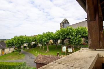 Gîte pour 5 personnes, avec terrasse à Saint-Mesmin (Dordogne)