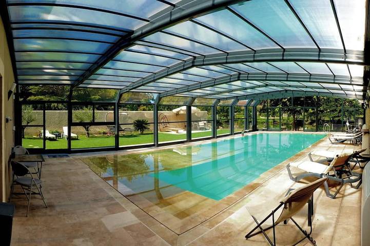 Gîte pour 4 personnes, avec jardin et jacuzzi