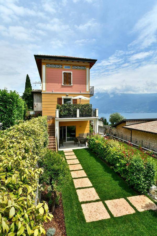 Il sogno sul lago in Spiaggia Fontanella (Gargnano), Gargnano