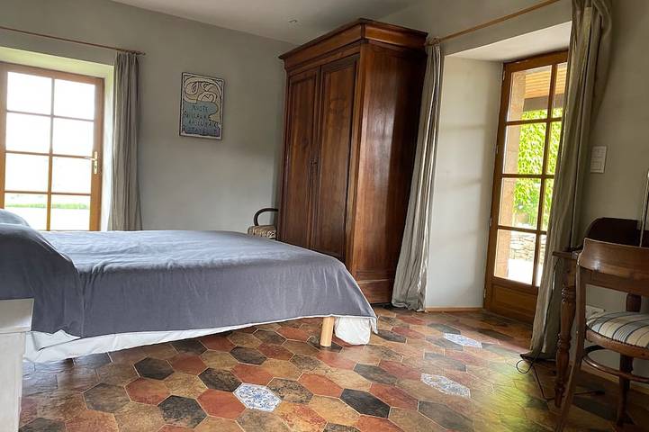 Location de vacances pour 12 personnes, avec jardin à Sergeac - 4