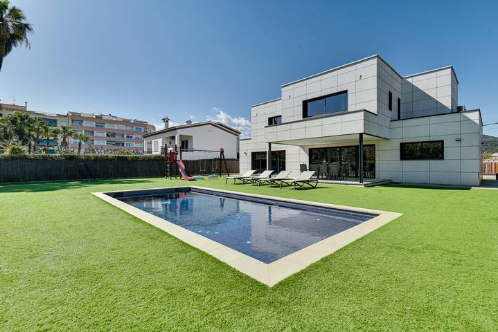 Casa rural para 9 personas, con Terraza y Jardín en Pineda de Mar