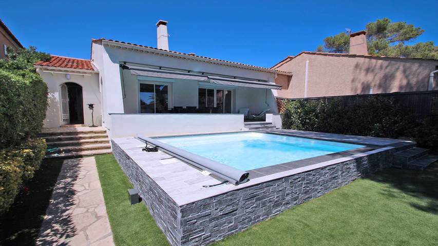 Ferienwohnung für 6 Personen, mit Terrasse und Garten sowie Pool in Les Issambres