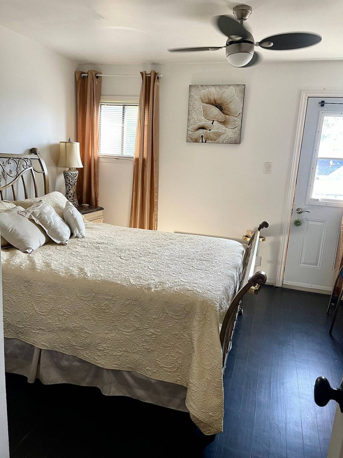 Ganze Wohnung, Charmantes Ahnenapartment im Herzen von Quebec City in Québec (Stadt), Québec