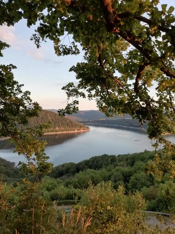 Apartamento de vacaciones para 9 personas, con jardín además de vistas al lago y vistas, Se admiten mascotas - 1