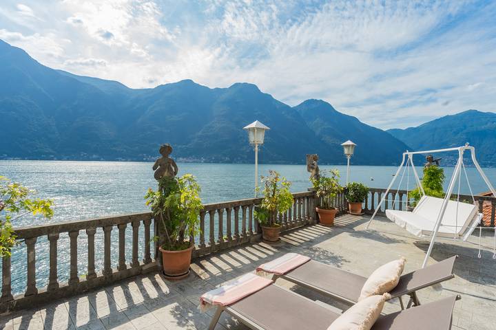 Ferienwohnung für 6 Personen, mit Terrasse und Seeblick in Nesso