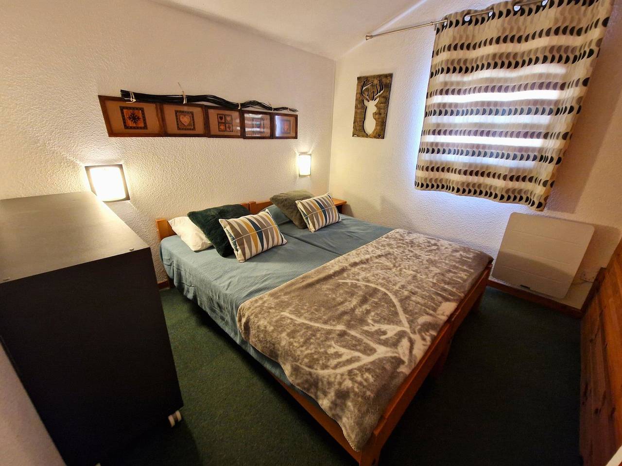 Appartement entier, Appartement 8 pers, 3 chambres + mezzanine, Valfréjus, proche pistes in Valfréjus, Modane