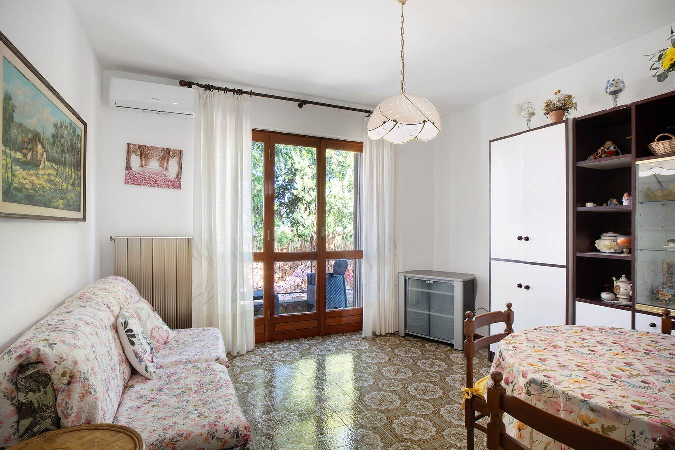 Vakantiehuis 'Casa Vacanza Le Primavere' met Uitzicht op Zee, Wi-Fi en Airconditioning in Sasso di Bordighera, Bordighera