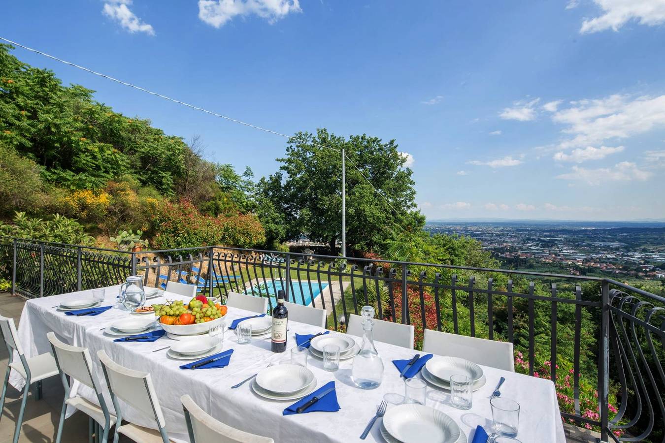 Villa für 12 Personen mit Terrasse in Pescia, Pistoia Provinz