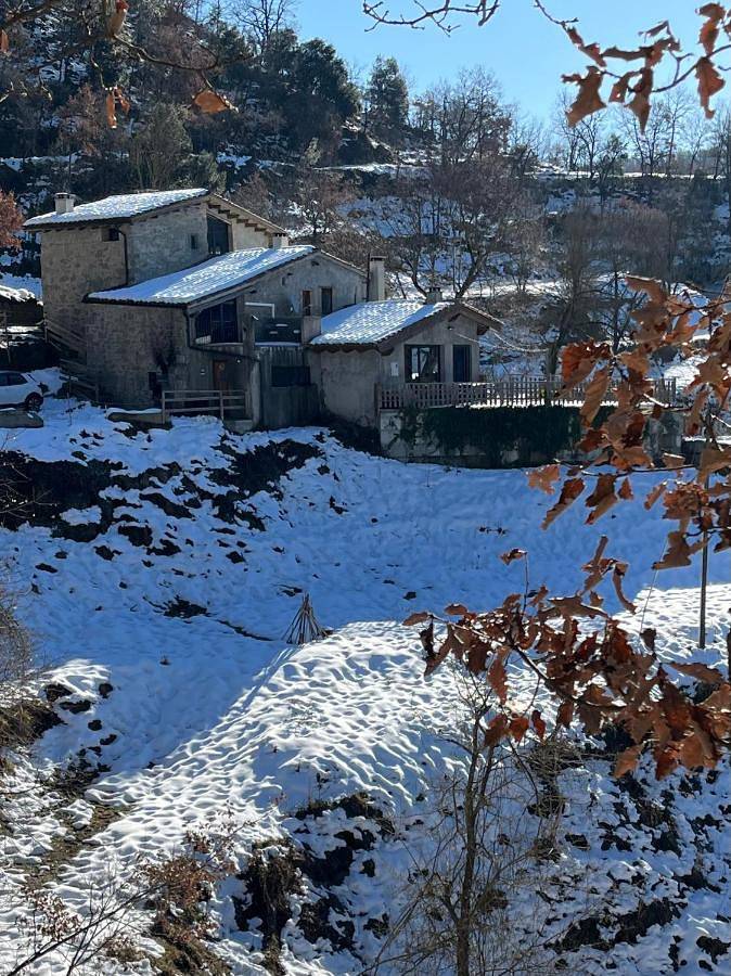 Casa rural con piscina para 9 personas, con balcón además de piscina y vistas en Osona - 3