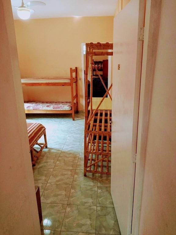 Komfortables und luftiges Haus in Mongaguá Ideal für Familien mit flexiblen Zeiten in Mongaguá, Baixada Santista