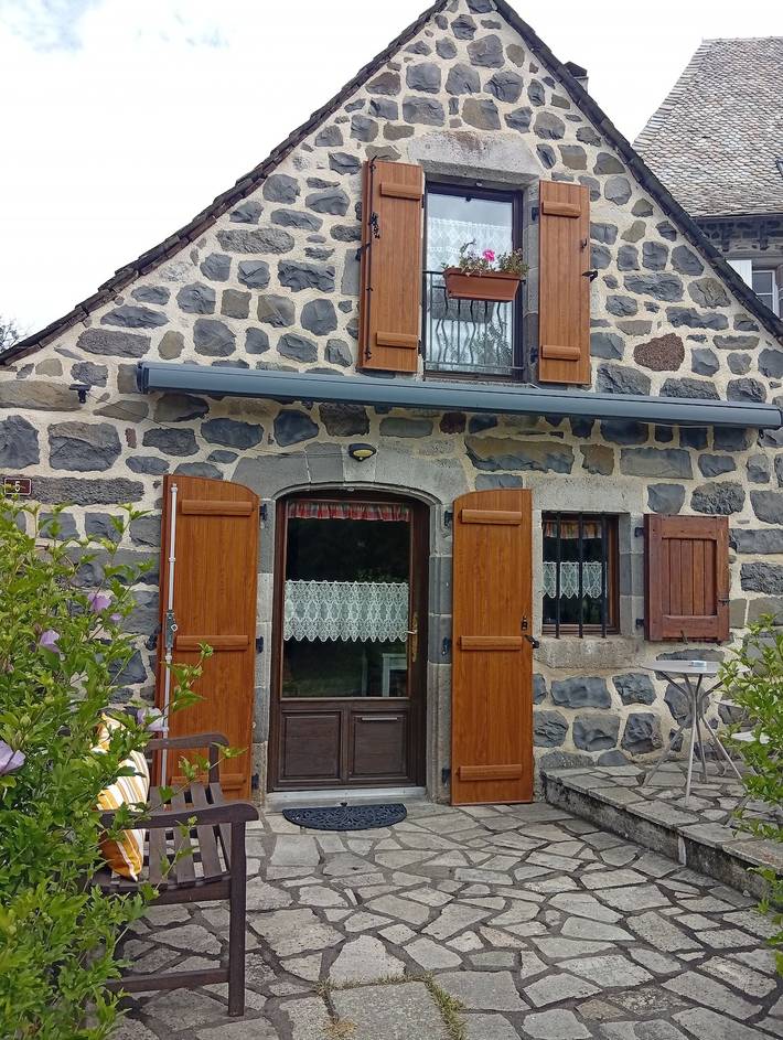 Maison de Vacances 'Cantalou' in Saint-Martin-sous-Vigouroux, Parc naturel régional des Volcans d'Auvergne