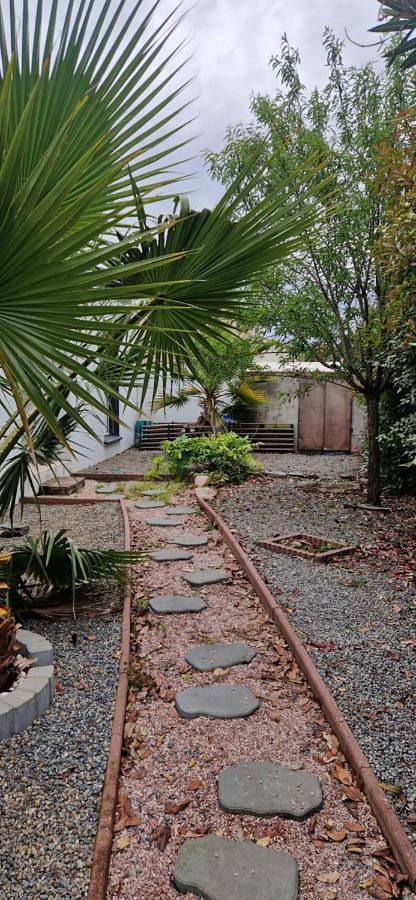 Location de vacances pour 8 personnes, avec jardin et piscine à Caux-et-Sauzens - 2