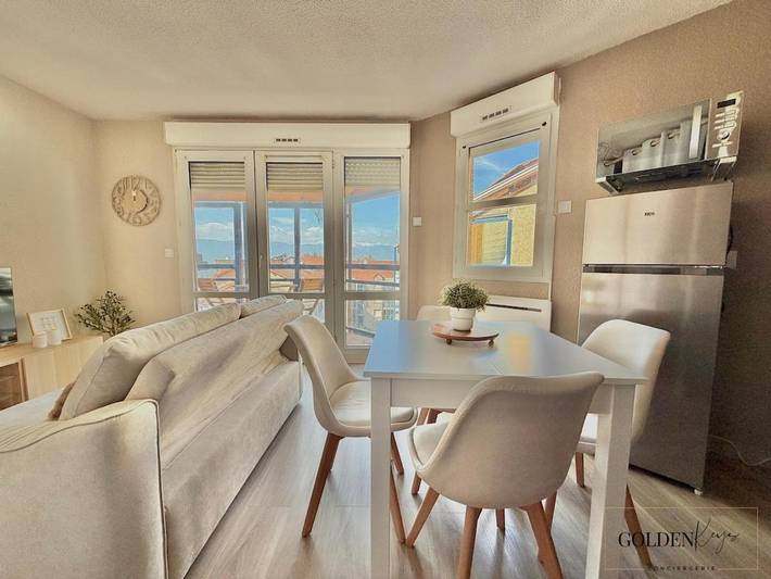 Gîte pour 3 personnes, avec balcon à Viry