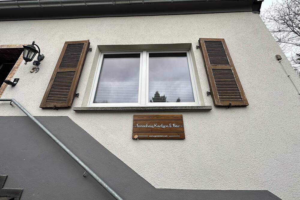 Geheel appartement, Vacation apartment \"Bär\" - cozy, modern and central in Gerolstein in Gerolstein, Vulkaan-Eifel