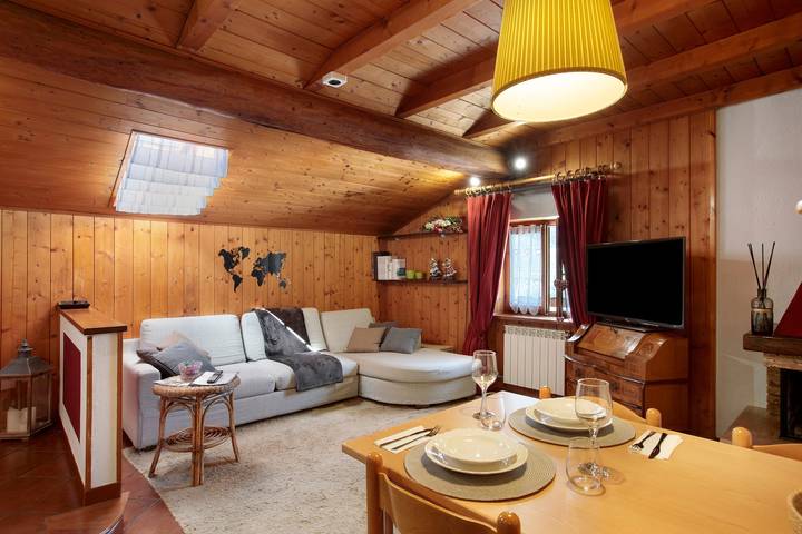 Hel lejlighed, Ferielejlighed for 4 personer in Grand-Pollein, Comune di Pollein