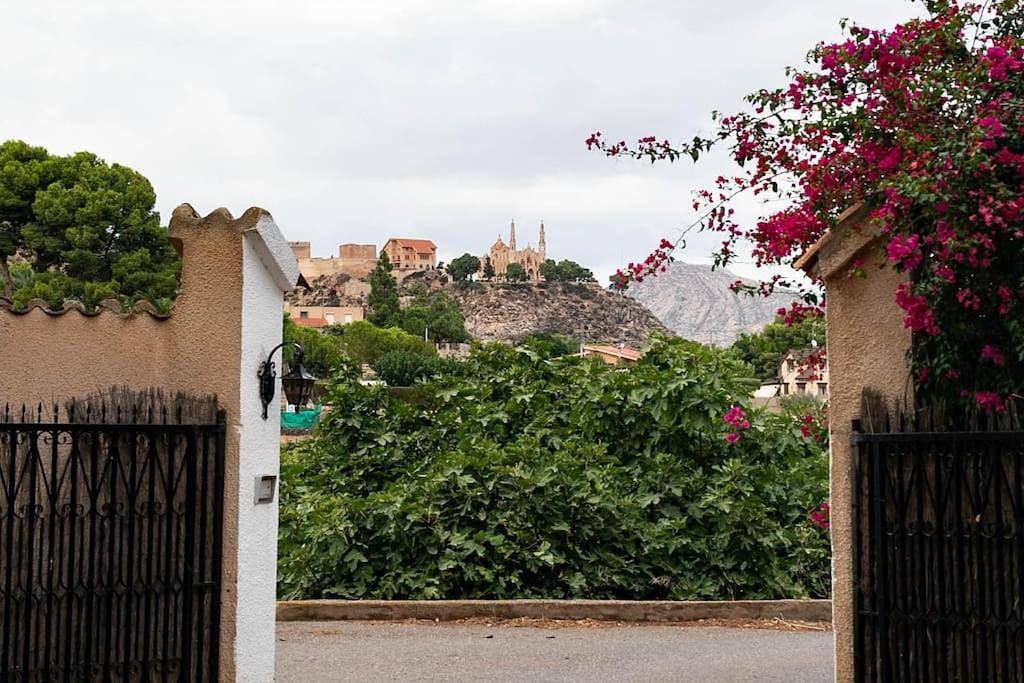 Villa Molinos in Novelda, Alicante l'intérieur des terres