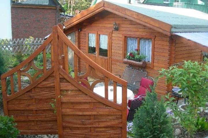 Bungalow für 2 Personen, mit Terrasse und Garten sowie Pool in Zempin