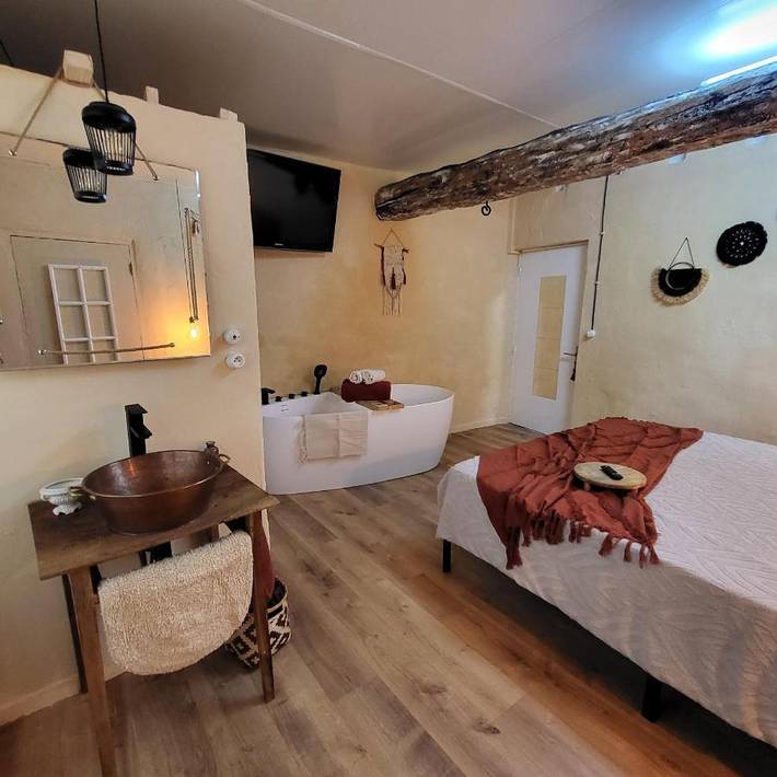 Cottage pour 2 personnes, avec terrasse à Meynes
