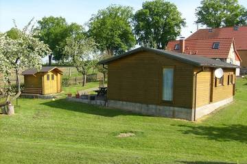 Ferienhaus für 2 Personen, mit Terrasse und Garten in Kalkhorst