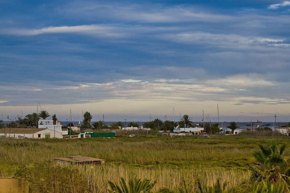 Ganze Wohnung, Schöne 2 Schlafzimmerwohnung In Marina Botafoch in Talamanca, Ibiza Stadt