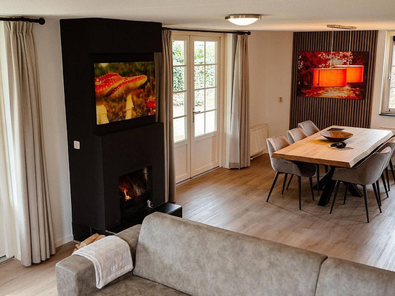 Detached villa with outdoor fireplace near the Veluwe in Veluwe
