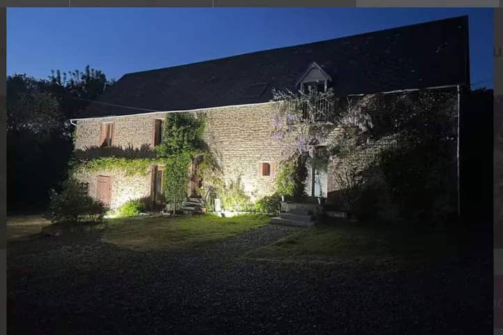 Gîte pour 4 personnes, avec terrasse et jardin, animaux acceptés à Saint-Amand (Manche)