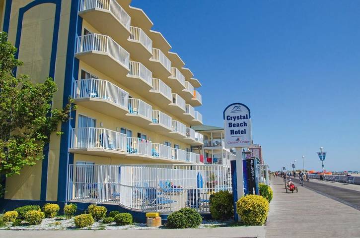 Hotel voor 6 personen, with uitzicht and balkon as well as zwembad - 1