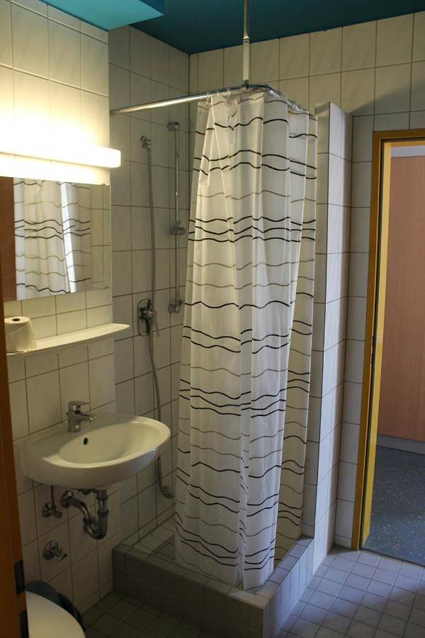 Single Room with Bathroom in Schwäbisch Hall, Hohenlohe