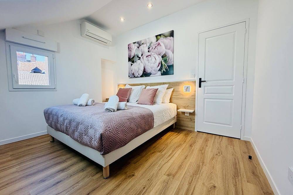 Entire apartment, Apartment-Apartment-Ensuite with Shower in Romorantin-Lanthenay, Sologne