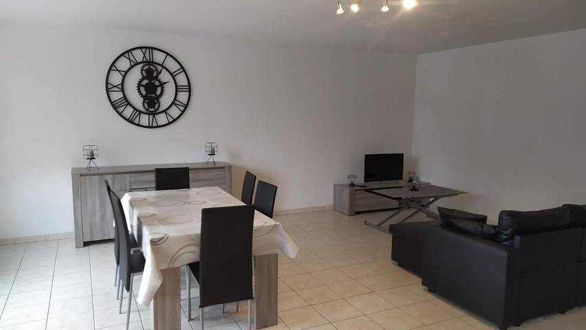 Location de vacances pour 4 personnes à Le Vivier-sur-Mer - 2