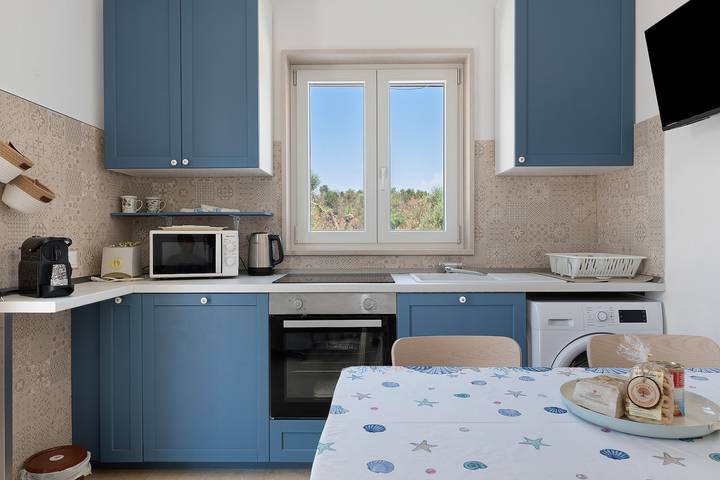 Holiday Home 'Masseria Ulia Ventitrè' with Private Garden, Wi-Fi and Air Conditioning in Torricella, Gulf of Taranto