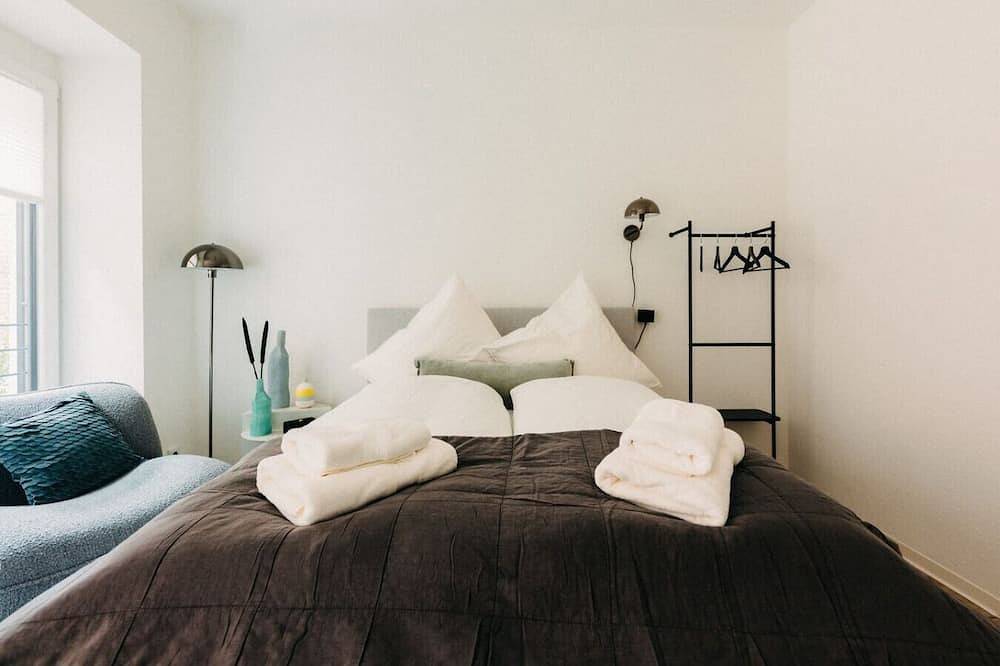 Entire apartment, Design apartment with smart living & comfort in Düsseldorf-Friedrichstadt, Düsseldorf