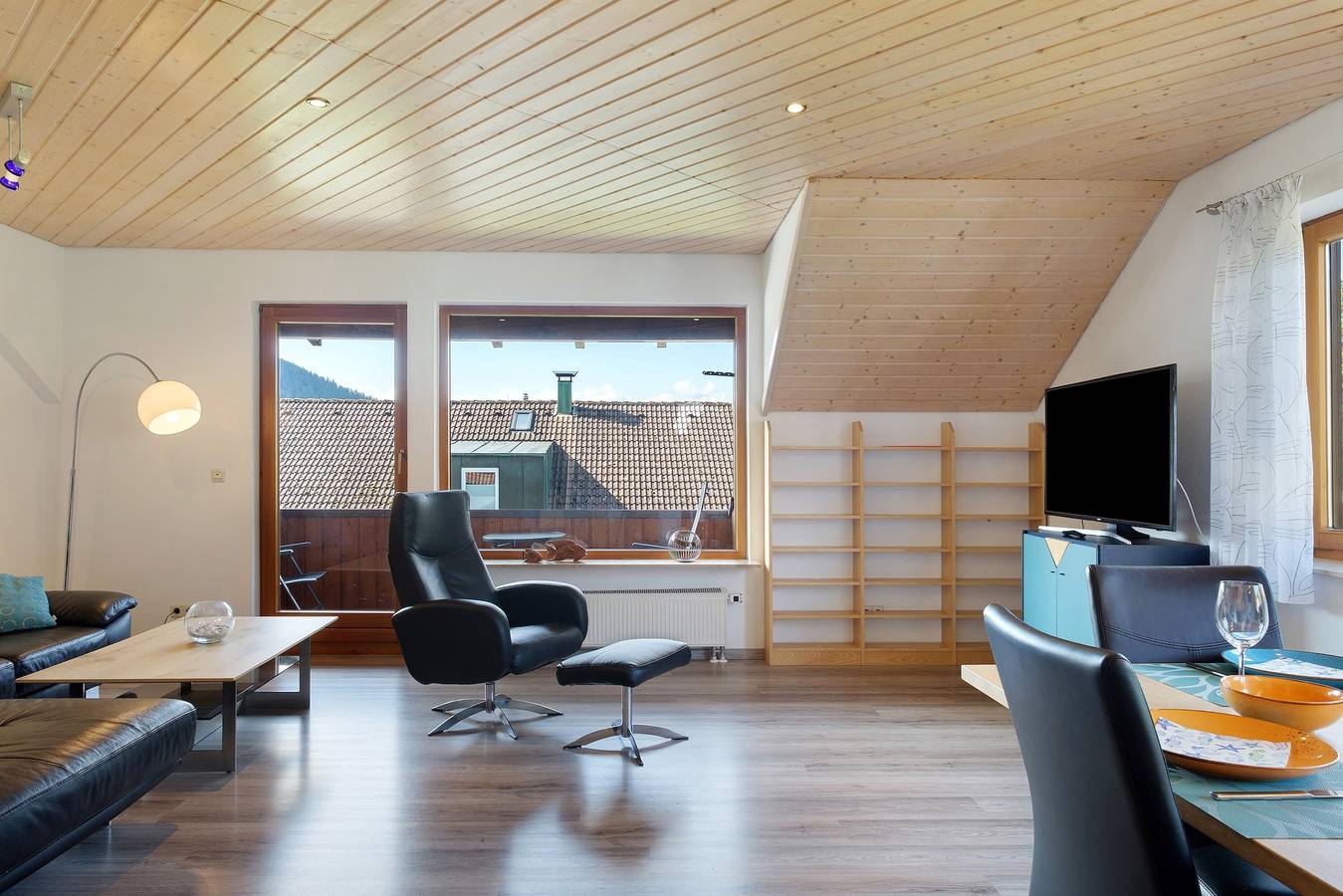 Ganze Wohnung, Ferienwohnung 'Sulzberg, 103qm' mit Balkon und Wi-Fi in Alpirsbach, Kinzigtal