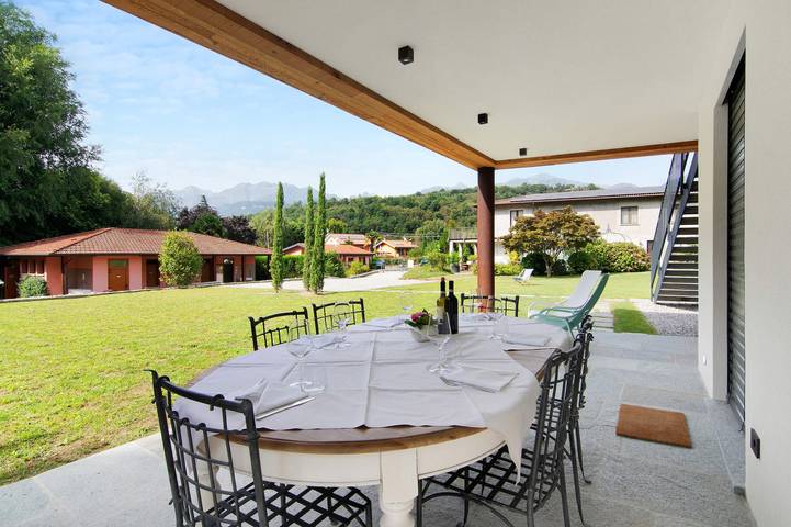 Villa 'La Del Lago' mit Wlan und Klimaanlage in Spiaggia di Piona, Colico