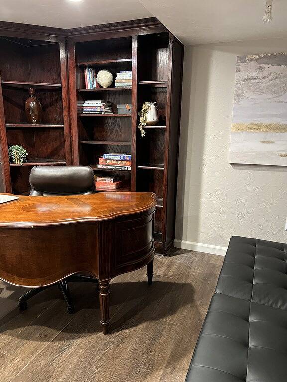 Contemporary Traditional w/ Pool, Wet Bar and Pool Table in Kennewick, Washington