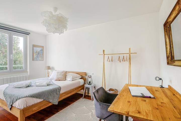 Appartement entier, Bohemian - parking - à 700m de la plage in Paramé, Saint-Malo