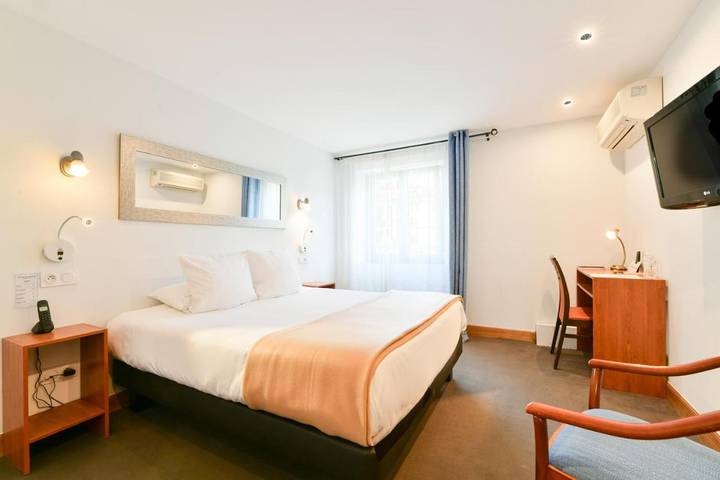 Hôtel pour 4 personnes, avec balcon