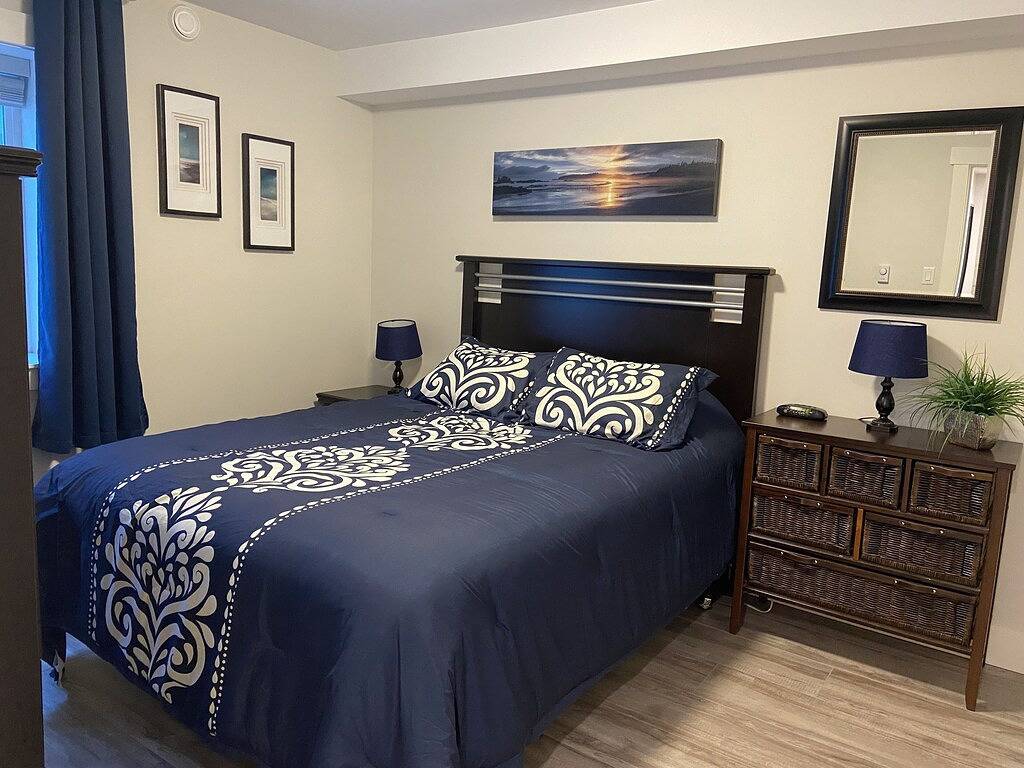 Hot tub, Pet Friendly + Monthly Discounts! Trails Nearby!\n in Nanaimo, Regional District of Nanaimo