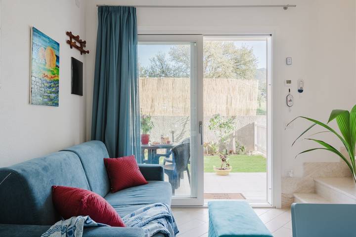 Ganze Wohnung, Casa Lidia mit Gemeinschaftspool, privatem Parkplatz und Garten; Residence Bouganville, Viddalba in Viddalba, Sassari Provinz