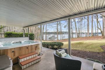Vacation House for 10 Guests in Lake Lanier, Georgia, Picture 4