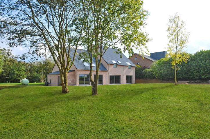 Villa für 12 Personen, mit Garten und Sauna sowie Terrasse in Belgien