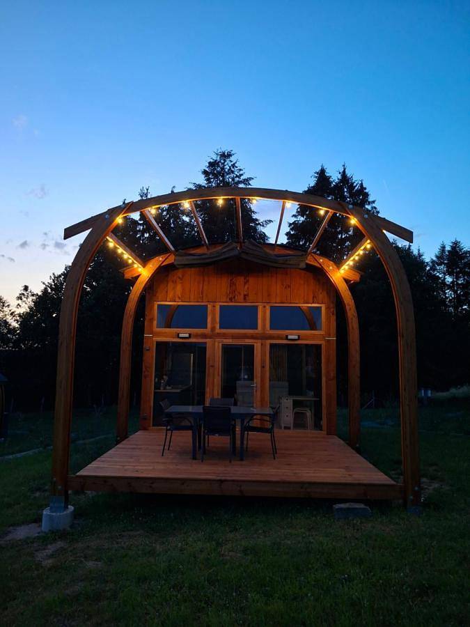 Location de vacances pour 4 personnes, avec jardin ainsi que terrasse et vue à Saint-Merd-les-Oussines - 2