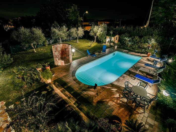 Ferienhaus für 5 Personen, mit Terrasse und Garten in den Abruzzen - 4